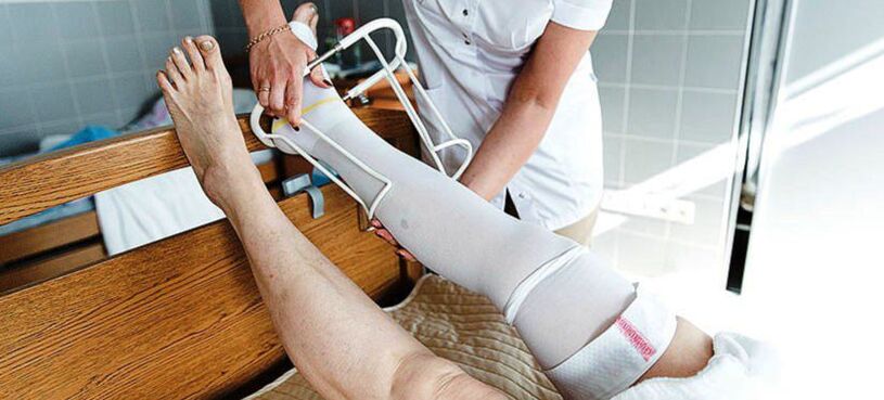 bas de compression pour le traitement des varices